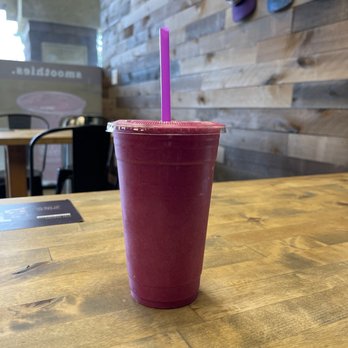 Acai Republic - Pitaya Smoothie - Juice Bars & Smoothies Near Me - Redondo Beach, California