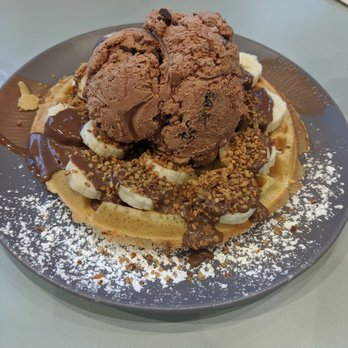 Demetres Downtown Markham - Moo La La Belgian Waffle - Desserts Near Me - Markham, Ontario Demetres Downtown Markham - Moo La La Belgian Waffle - Desserts Near Me - Markham, Ontario