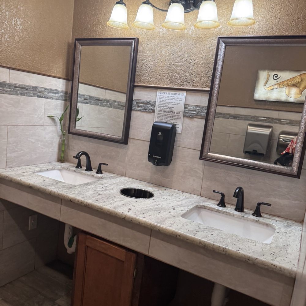 Coastal Grill - Restroom - American Near Me - Galveston, Texas