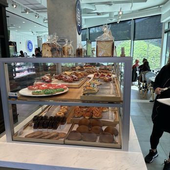 Paris Baguette - Bakeries Near Me - Coquitlam, British Columbia