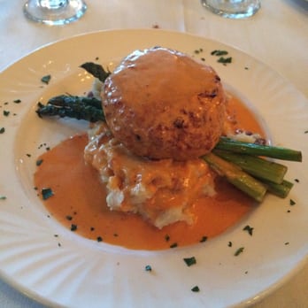 Riverwinds Restaurant - Crab cake, mashed potatoes, and asparagus. - New American Near Me - West Deptford, New Jersey