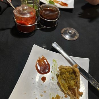 Desi Swad Cuisine | Best Indian Restaurant | Best Indian Food - Vegetable Samosa - Convenience Stores Near Me - Middletown, Ohio