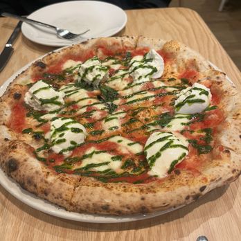 Eataly Boston - Buratta pizza with pesto drizzle - Pizza Near Me - Boston, Massachusetts