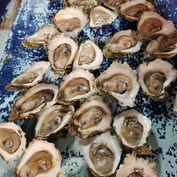 Lee And Ricks Oyster Bar - Oysters - Seafood Near Me - Orlando, Florida Lee And Ricks Oyster Bar - Oysters - Seafood Near Me - Orlando, Florida