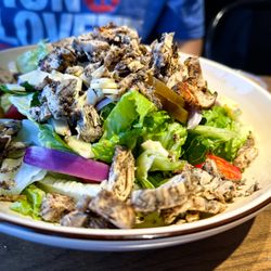 Zeke's Kitchen & Bar - Jerk chicken salad