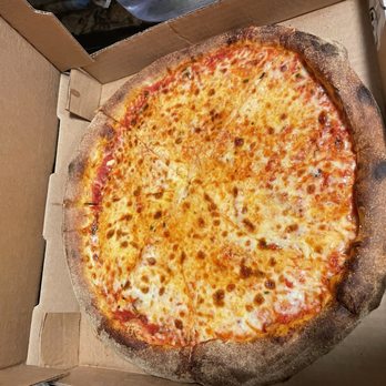Flippers Pizza - 13" 13" Quattro Formaggio Pizza - Pizza Near Me - Tampa, Florida Flippers Pizza - 13" 13" Quattro Formaggio Pizza - Pizza Near Me - Tampa, Florida