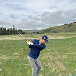 It's very important to get a full turn in the backswing!