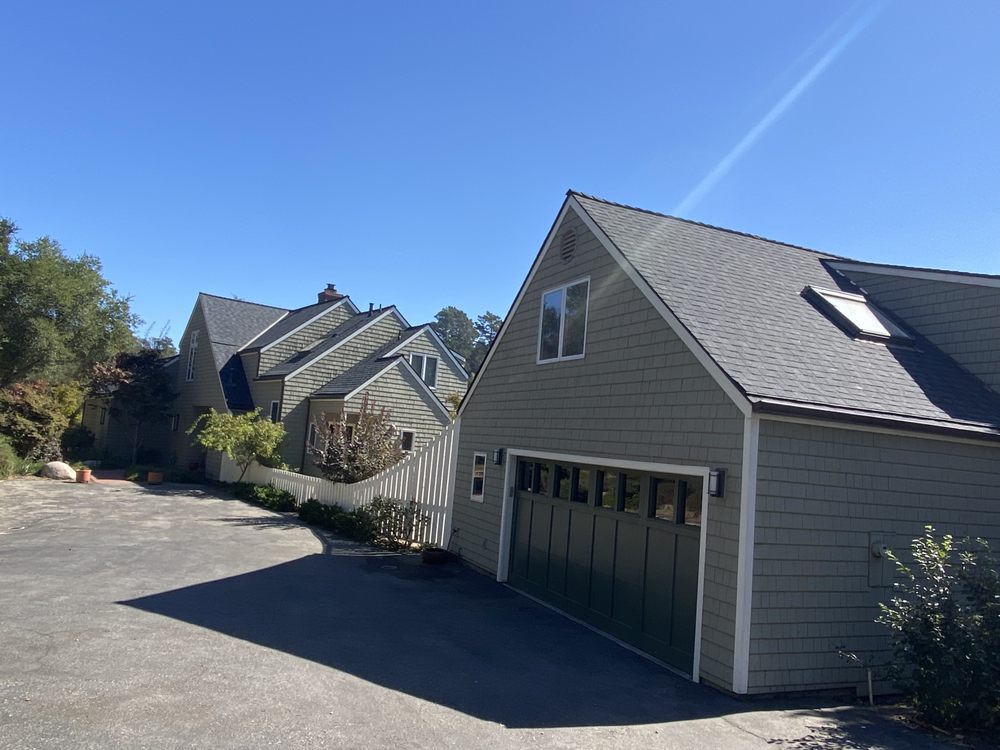 Slide of Luis Roofing