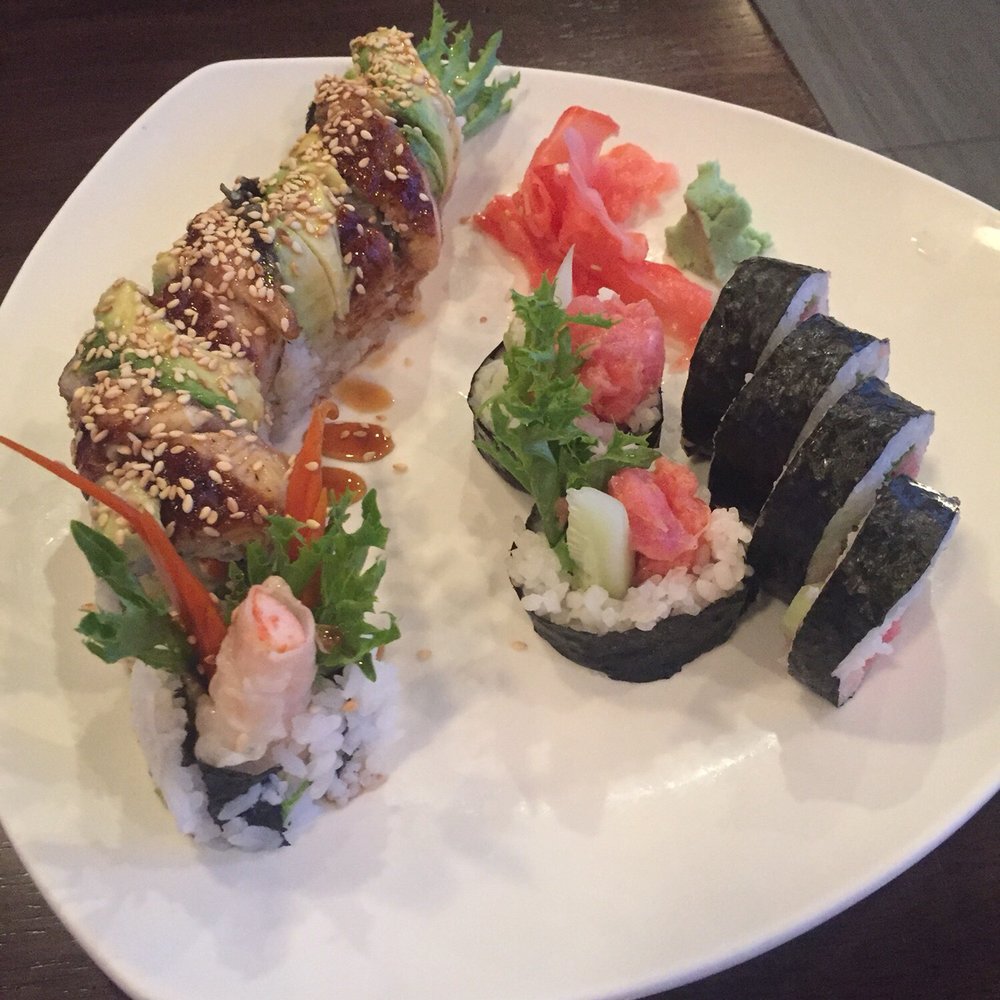 Suishin - Dragon roll and spicy tuna roll - Japanese Near Me - North Oaks, Minnesota