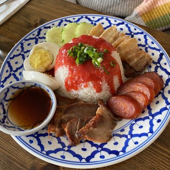 Niyom Thai Kitchen - Thai Near Me - Flushing, New York Niyom Thai Kitchen - Thai Near Me - Flushing, New York