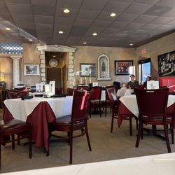 Frankie’s Italian Bistro - The restaurant