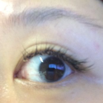 Ebenezer Eyelash Extension - There is a glob of glue that dried on my eyelash!! - Eyelash Service Near Me - New York, New York
