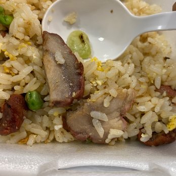 Pho J - BBQ Pork Fried Rice... the pork is grey & hard, and vegis clearly a frozen mix with the presence of Lima Beans - Vietnamese Near Me - Auburn, Washington