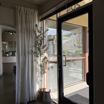 Calabasas Dental Spa - Waiting room - Cosmetic Dentists Near Me - Calabasas, California Calabasas Dental Spa - Waiting room - Cosmetic Dentists Near Me - Calabasas, California