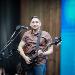Iglesia De Cristo Mies - Frankie Sanchez