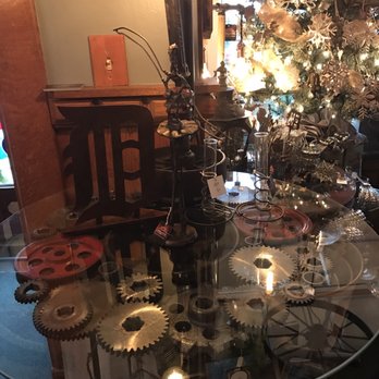 N. Reding and Sons - Antiques Near Me - Holly, Michigan