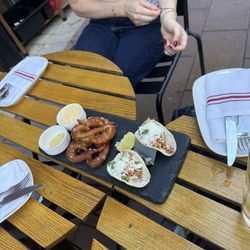 Mini chicken tacos and pretzels