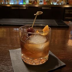 Birch Street Uptown Lounge
