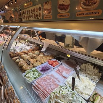Broad Nosh Bagels - Bagel toppings - Bagels Near Me - New York, New York