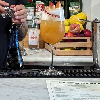 Trapizzino Trilussa - Fresh bellini. Amazing peaches. - Pizza Near Me - Rome, RM