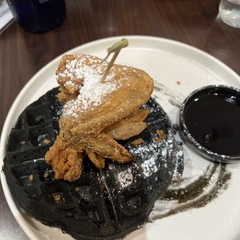 Black Hen Fried Chicken - Soul Food Near Me - Philadelphia, Pennsylvania