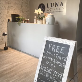 Luna Body and Mind - Acupuncture Near Me - Santa Monica, California Luna Body and Mind - Acupuncture Near Me - Santa Monica, California