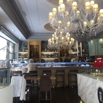 Robles Laredo - Cafeteria Near Me - Seville, SE