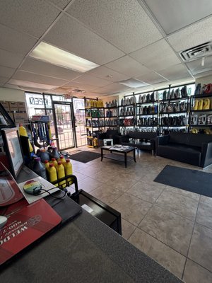 Ross Auto & Tire Shop