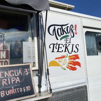 Tacos El Tekis - Outside - Food Trucks Near Me - Portland, Oregon Tacos El Tekis - Outside - Food Trucks Near Me - Portland, Oregon
