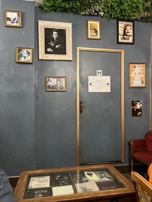 Le Café des Chats by null