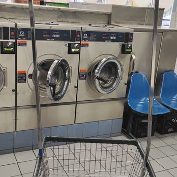 Superwash Coin Laundry - Laundromat Near Me - Chicago, Illinois Superwash Coin Laundry - Laundromat Near Me - Chicago, Illinois