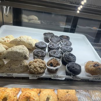 Pluto Organic Cafe - Scones. Chocolate cakes - Breakfast & Brunch Near Me - Seattle, Washington