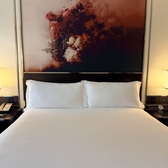 Waldorf Astoria Chicago - Bedroom - Hotels Near Me - Chicago, Illinois Waldorf Astoria Chicago - Bedroom - Hotels Near Me - Chicago, Illinois
