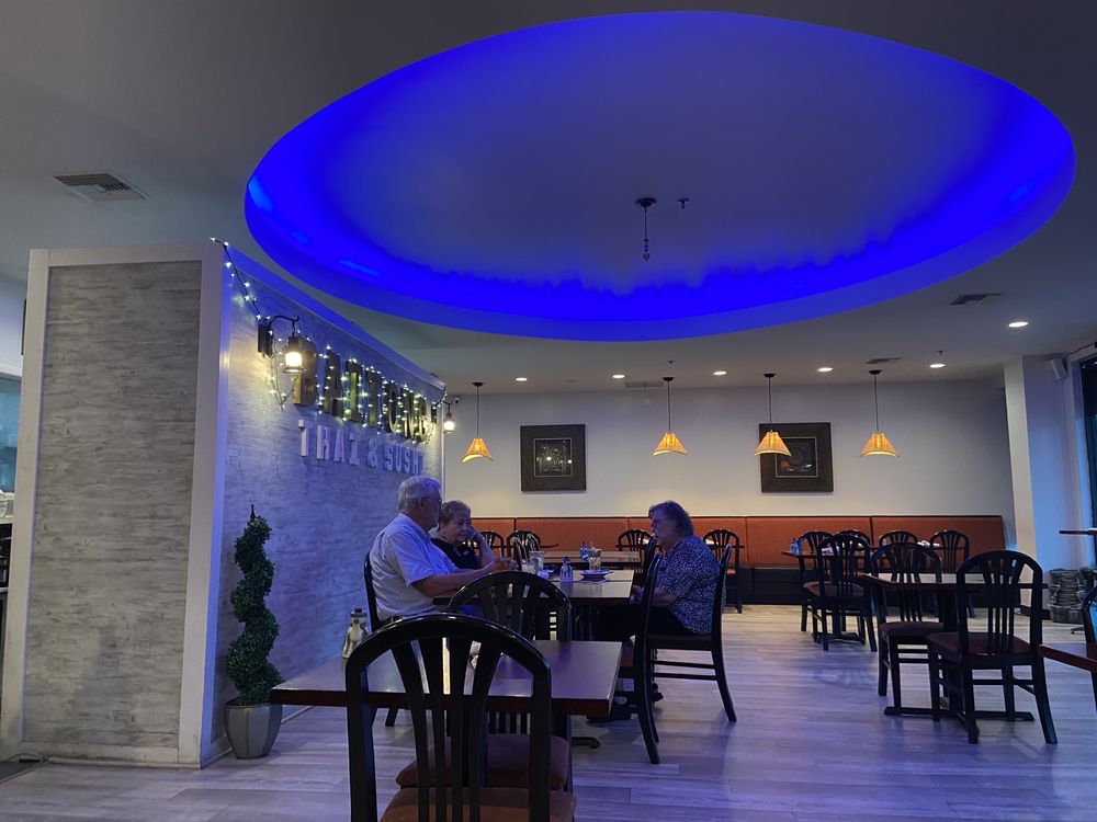 Baitong Thai & Sushi Restaurant