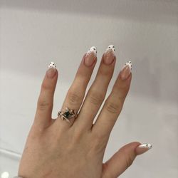 Nails of US
