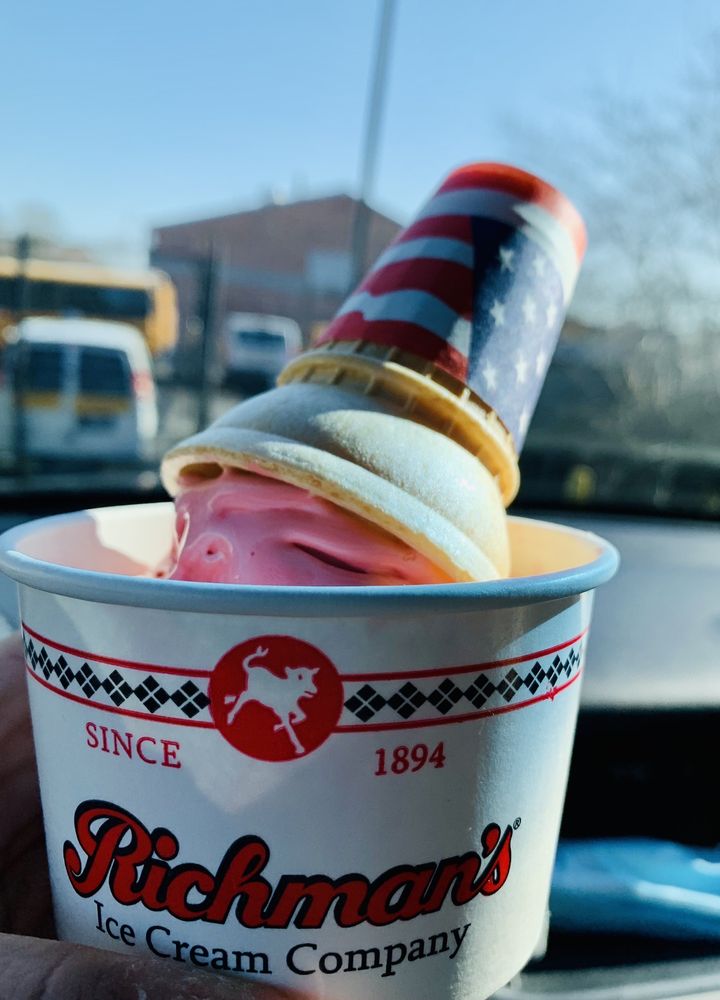 RICHMAN’S ICE CREAM Updated October 2024 1594 Market St, Linwood