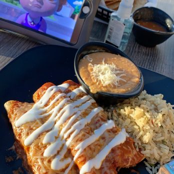 Mariscos Choix - Enchiladas de pollo - Seafood Near Me - Downey, California
