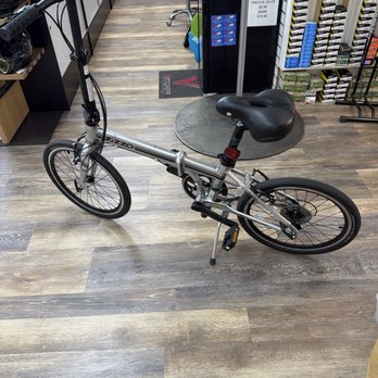 Pat's 605 Cyclery - Replaced the seat - Bikes Near Me - Norwalk, California