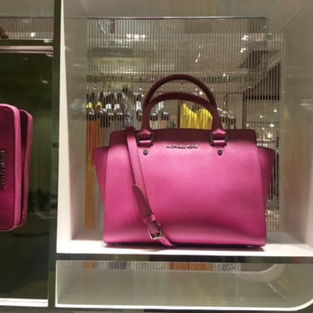 Michael Kors - Women's Clothing Near Me - Mill Basin, New York