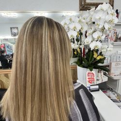 Nina's Hair Salon