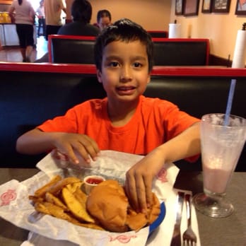 Fuddruckers - My son loves their cheeseburgers and shakes! - Burgers Near Me - Hummelstown, Pennsylvania Fuddruckers - My son loves their cheeseburgers and shakes! - Burgers Near Me - Hummelstown, Pennsylvania