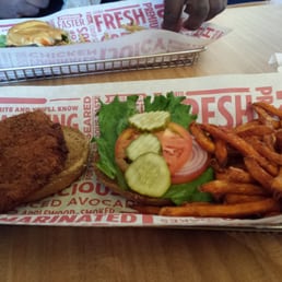 Crispy Chicken Sandwich Crispy Chicken Sandwich