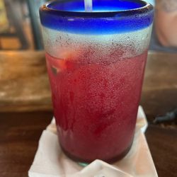 La Braza Smokehouse - Sangria, tiene fresa, limón y cereza muy fresca Sangria has strawberry, lime and cherry very refreshing