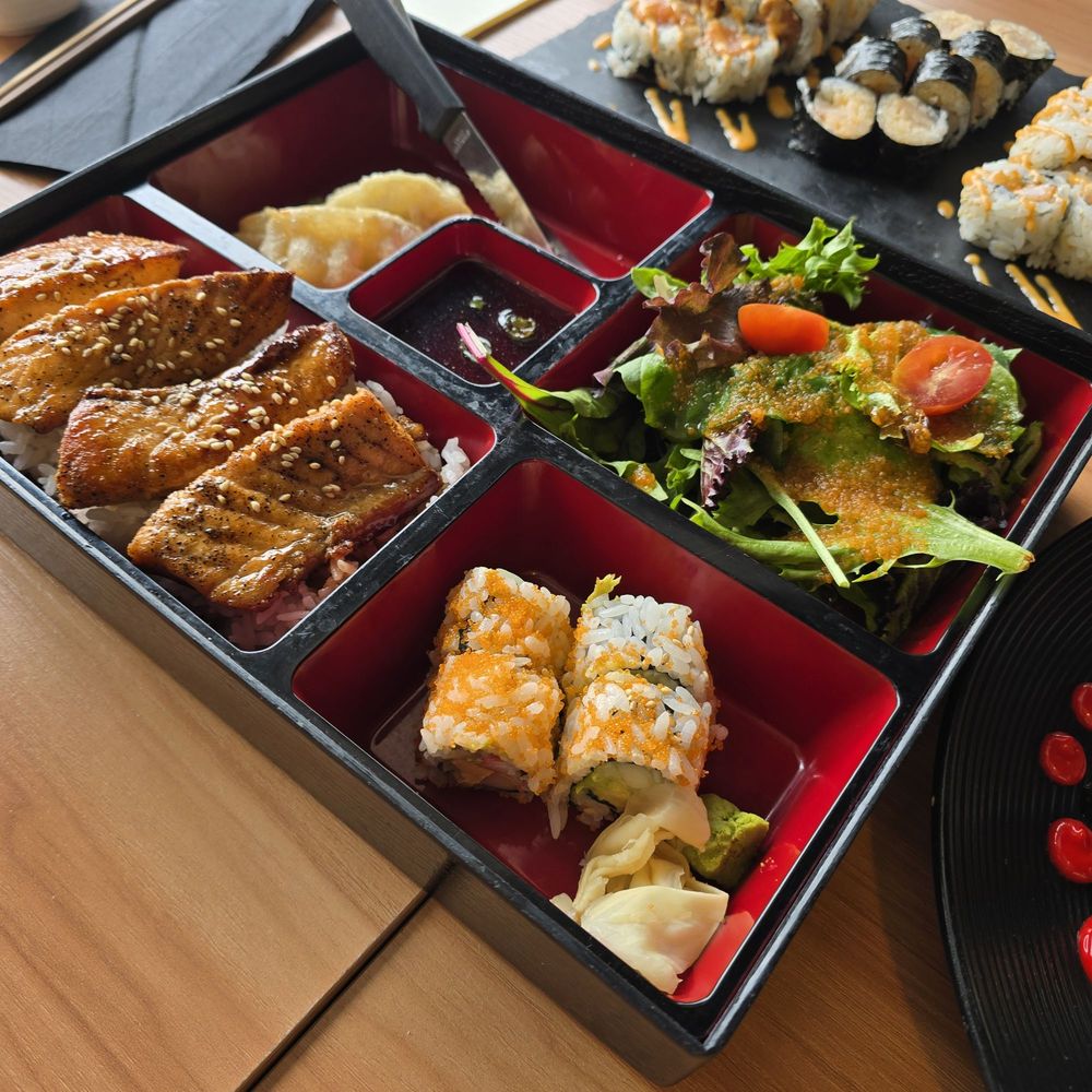 Yama Sushi Bar - Bento box - Japanese Near Me - Oak Park, Illinois Yama Sushi Bar - Bento box - Japanese Near Me - Oak Park, Illinois