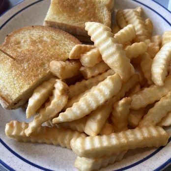 Cafe 101 - Ortega chicken sandwich with fries. - Cafeteria Near Me - Wasco, California
