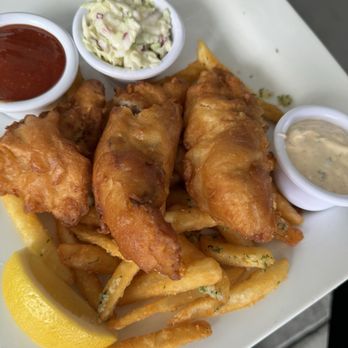 Ketch Harbor Pub - Seafood Near Me - Half Moon Bay, California