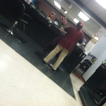 Stephan's Beauty Salon - Lady working lol - Day Spas Near Me - El Monte, California Stephan's Beauty Salon - Lady working lol - Day Spas Near Me - El Monte, California