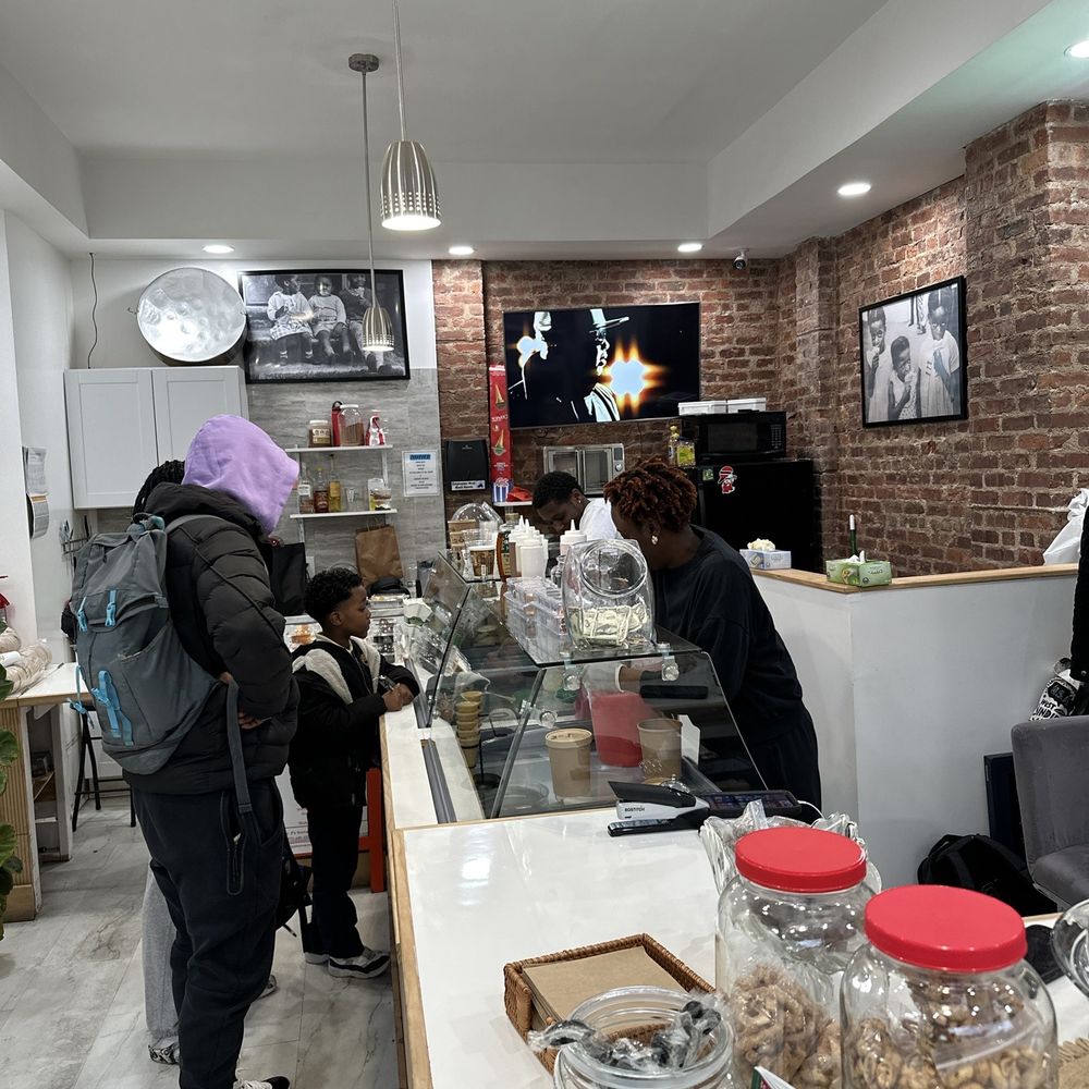 Mr Ps Ice Cream Shop - The team happily helping other guests. - Ice Cream & Frozen Yogurt Near Me - Brooklyn, New York Mr Ps Ice Cream Shop - The team happily helping other guests. - Ice Cream & Frozen Yogurt Near Me - Brooklyn, New York