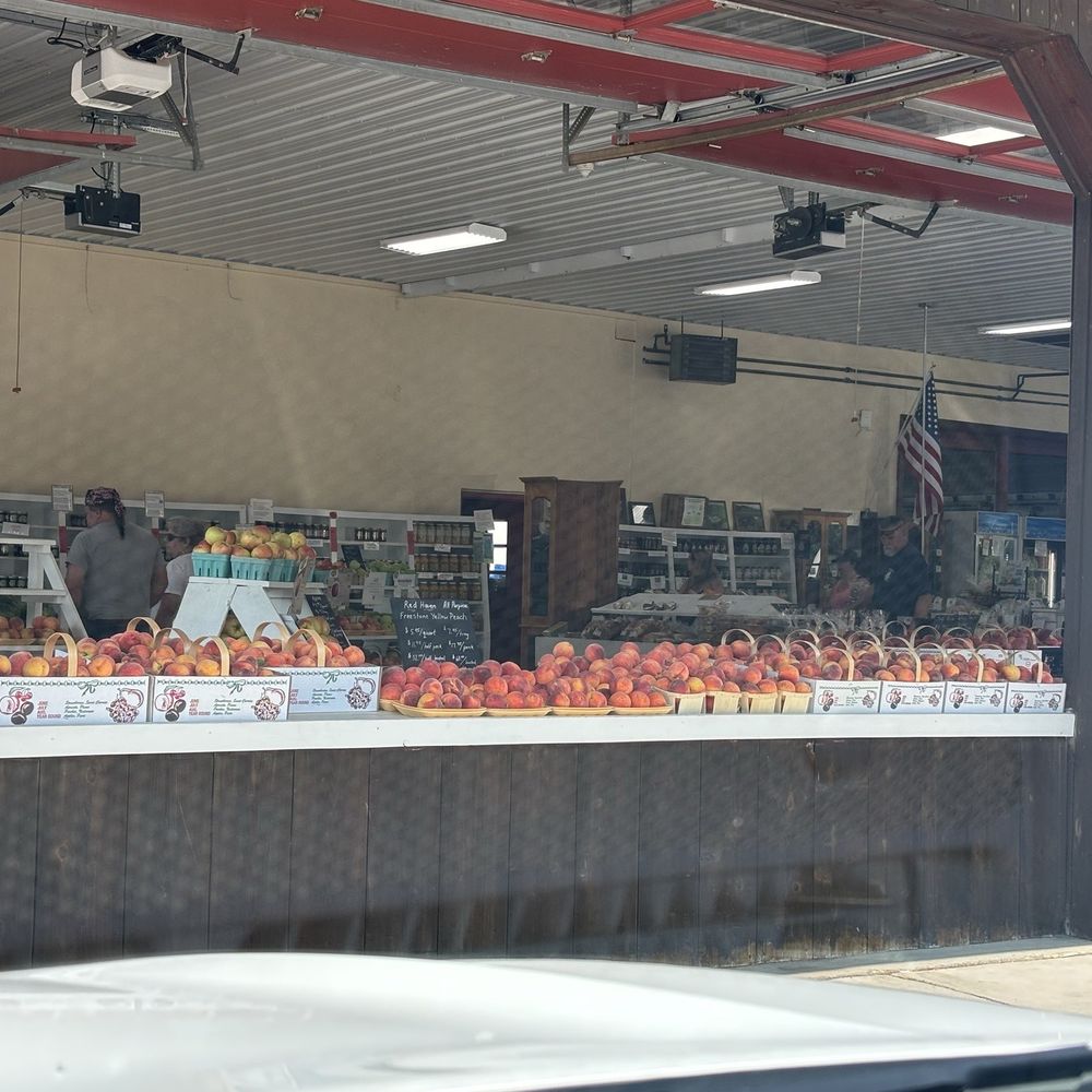 Peters Orchards - Fruits & Veggies Near Me - Gardners, Pennsylvania