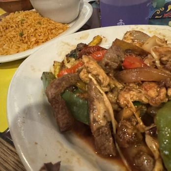 La Esperanza Restaurant & Bar - Los lobos fajitas - Mexican Near Me - Lindenwold, New Jersey La Esperanza Restaurant & Bar - Los lobos fajitas - Mexican Near Me - Lindenwold, New Jersey